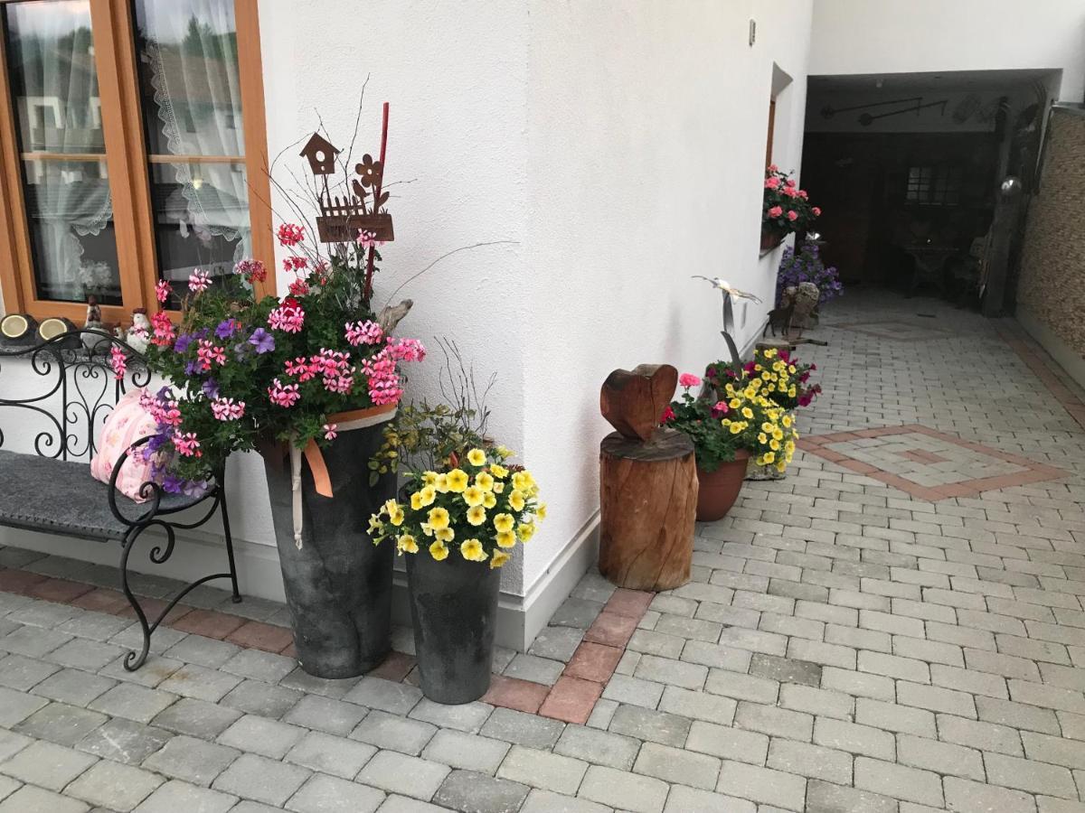 Apart Mangweth Наудерс Екстериор снимка